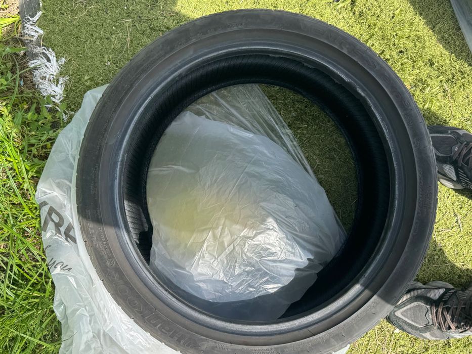 Cauciucuri Hankook 225/40 R18, de vară.