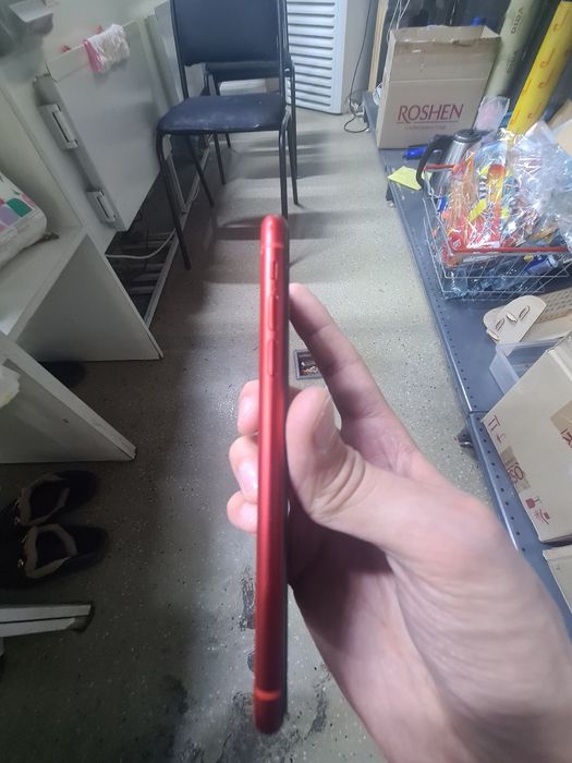 Продам iphone xr 64gb в хорошом состаяние