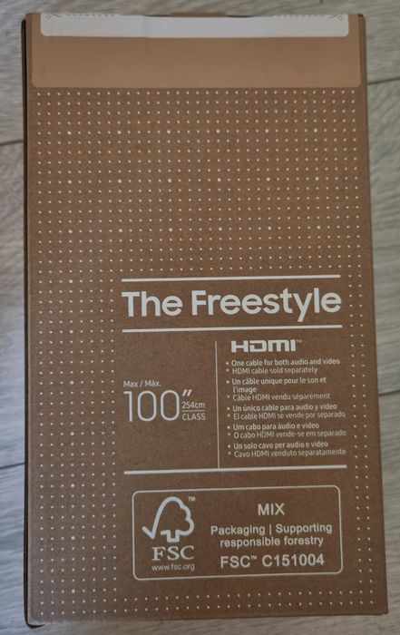 Videoproiector Samsung  the freestyle gen2 și ecran proiectie