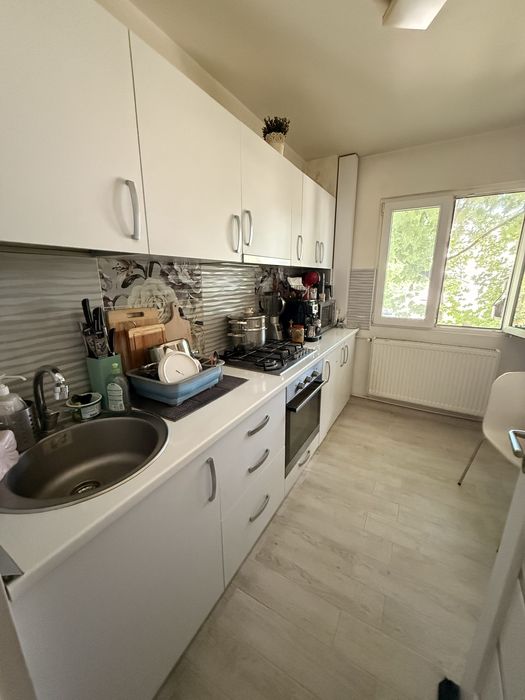 Proprietar vand apartament
