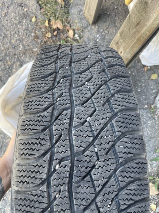 Шины липучка Viatti 225 65 R17