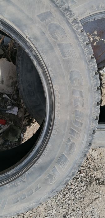 Зимняя резина 235/65/R17