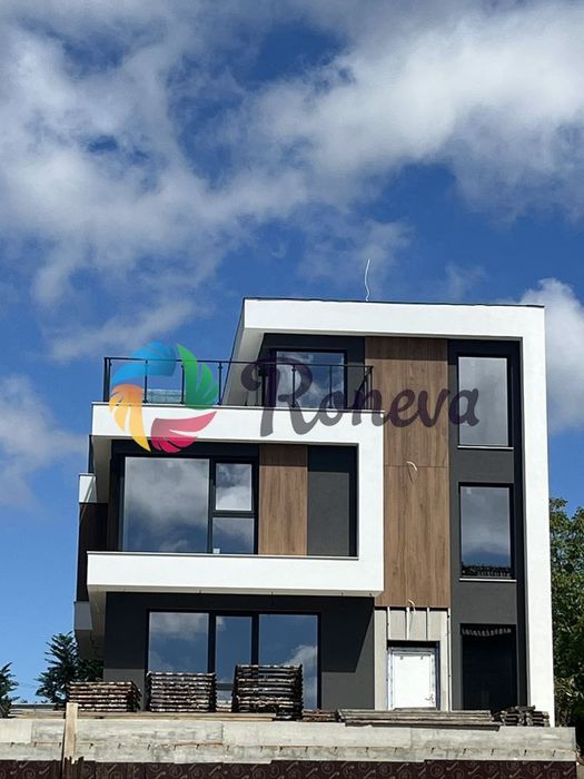 Къща в Варна-м-т Св. Никола площ 350 цена 585000