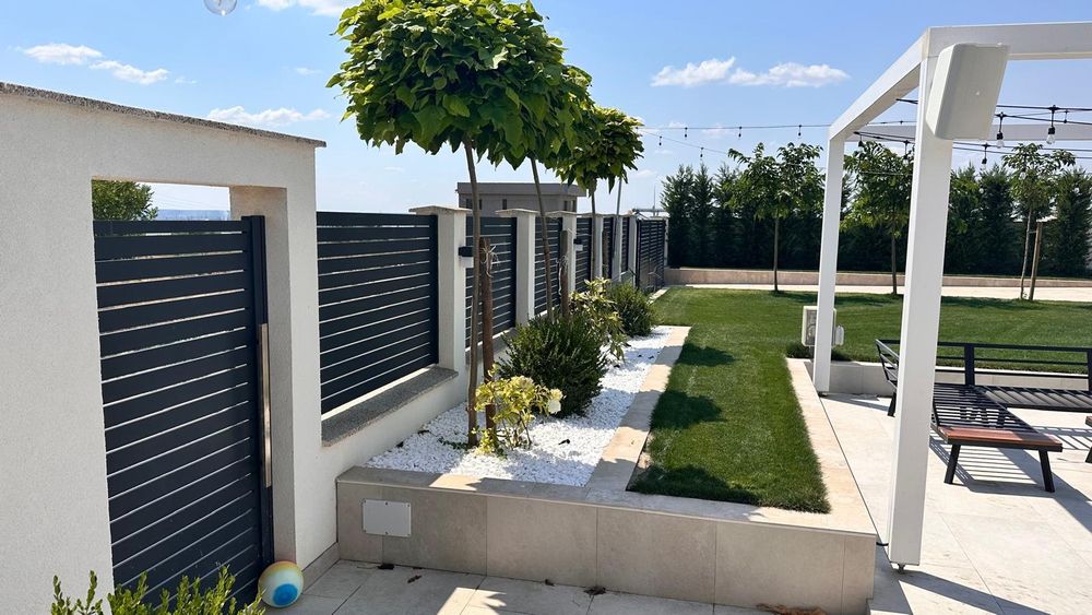 Casa deosebita, zona Banu Maracine