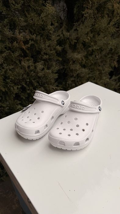 Продаю новые женские  кроксы! Оригинал!!!