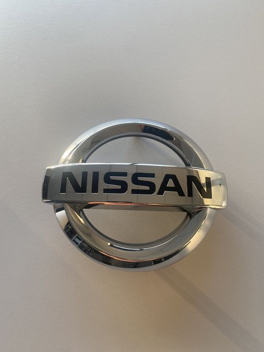 Emblema / stema Nissan Patrol Y61 GU4