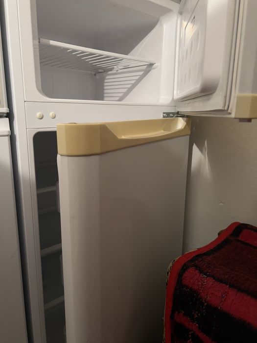 Frigidere Candy si Indesit (se pot vinde separat)