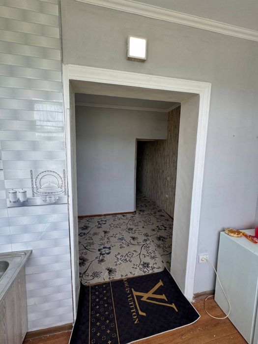 Прадаётся 1х новая планировка 9микрарайоне вдоль дороги