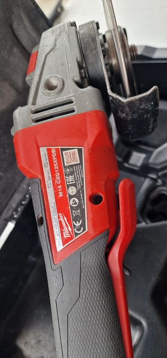 Акумулаторен ъглошлайф Milwaukee M18 CAG125XPDB