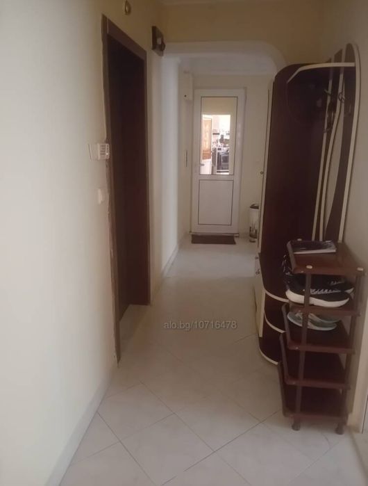 Двустаен панелен апартамент в гр. Бургас,  ж.к. Меден рудник