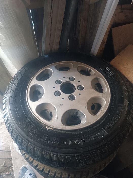 Продам зимние шины