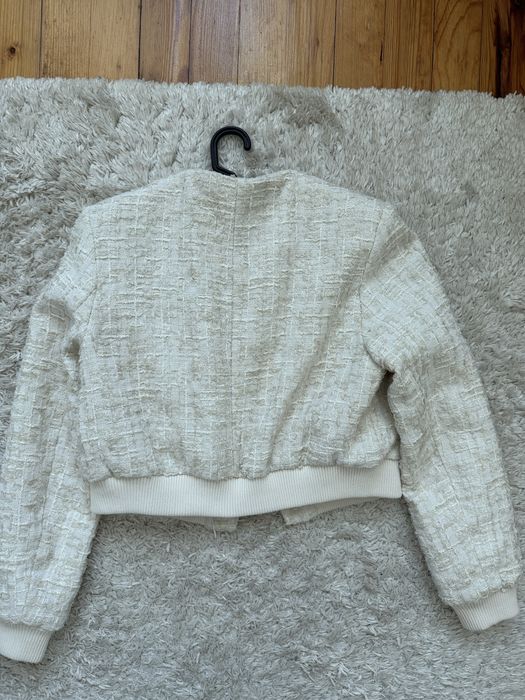 Zara яке букле