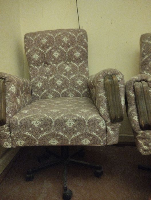 Кресло яхши холатда