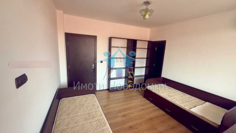 Продава се Тристаен апартамент в Шумен, Пазара - 86 кв.м за 1080 €/кв.м - Снимка #4