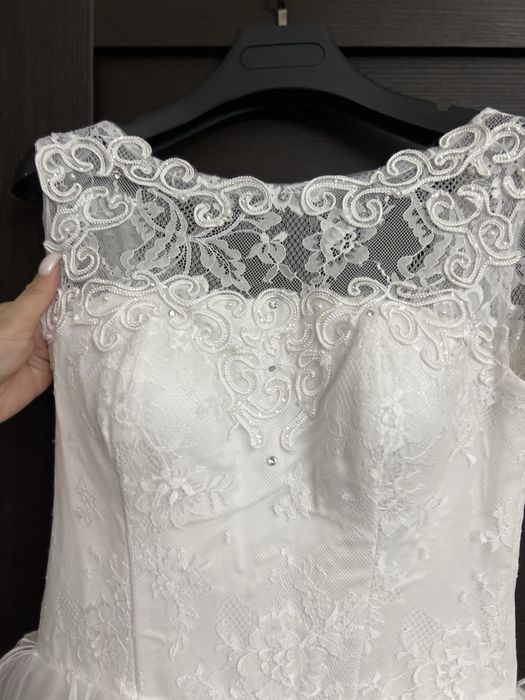 Продам срочно новые свадебное платье