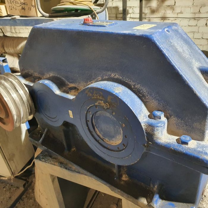 Куплю редуктор 250-40