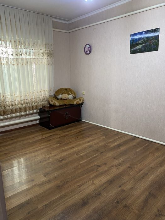 ПРОДАЮТСЯ 2 ДОМА В ОДНОМ ДВОРЕ (на две семьи) в центре Чирчика