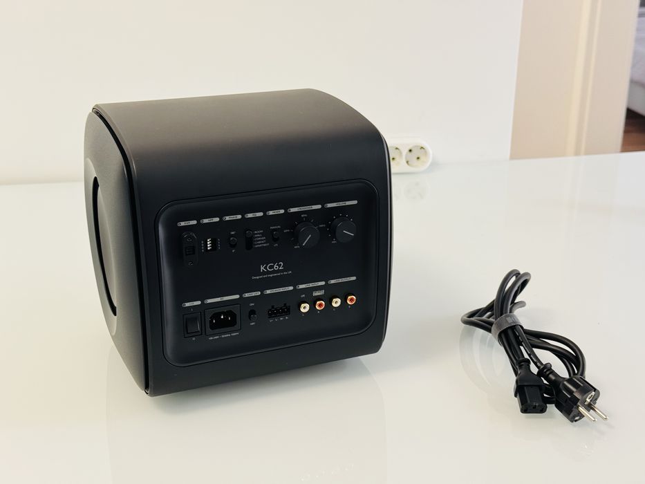 Subwoofer KEF KC62 Carbon Black-Impecabil,ca NOU, 1000W RMS,clasa D