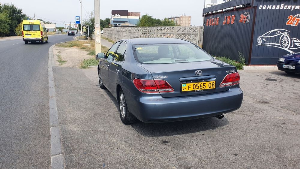 Продам Lexus ES330