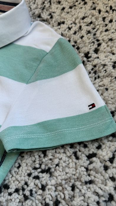 Нова дамска тениска Tommy Hilfiger размер XS