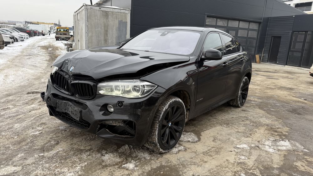 Bmw x6  avariat.