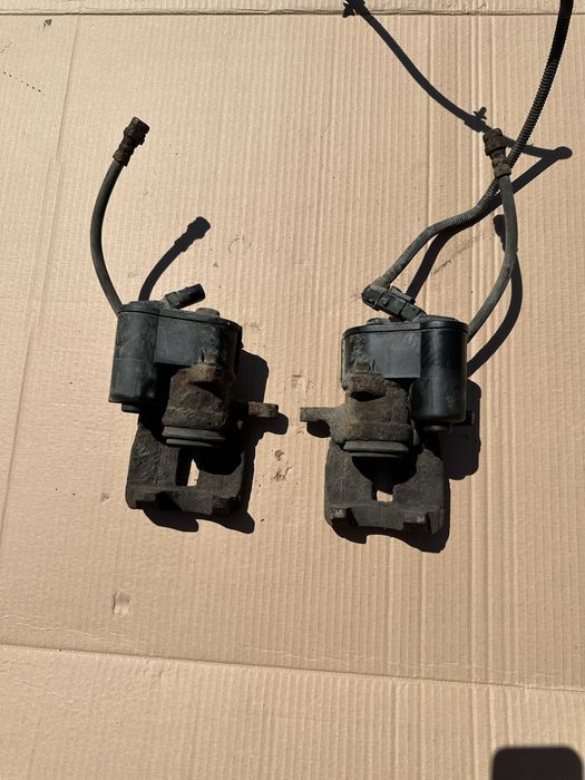 Etrier stanga dreapta spate vw passat b6 b7 cc