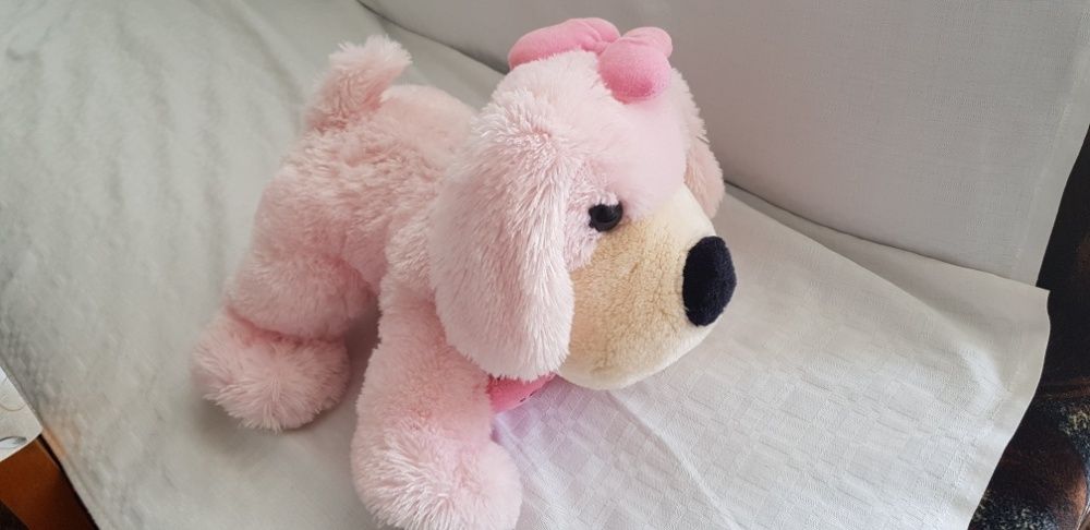 Розово плюшено куче