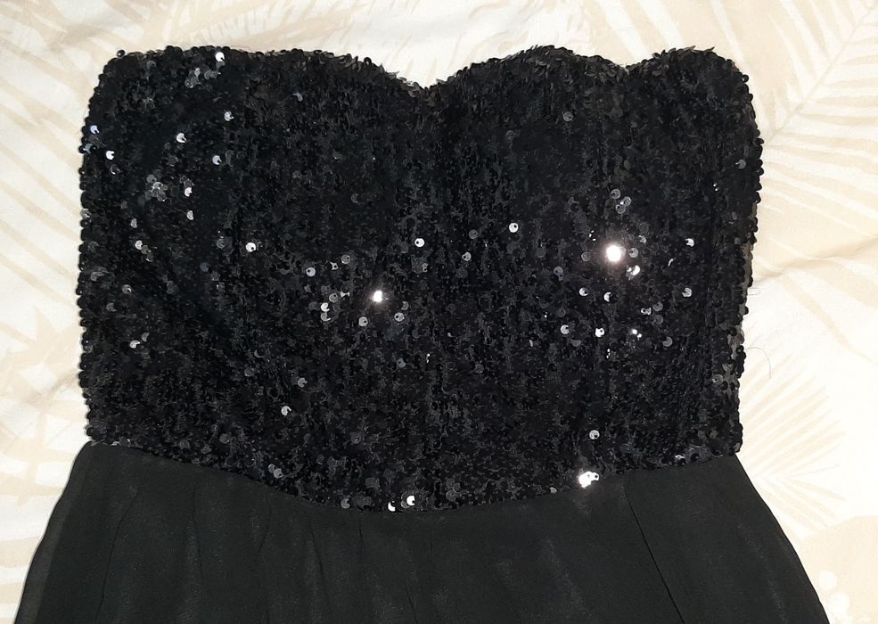 Rochie lunga neagra paiete si corset M 110 lei