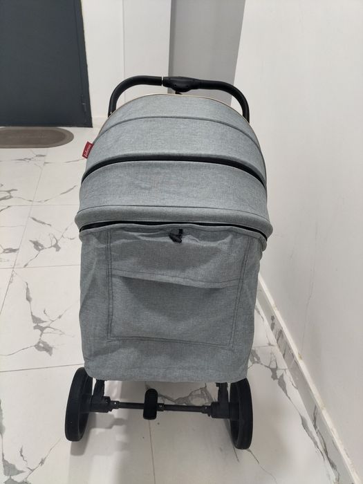 Продам новую детскую коляску