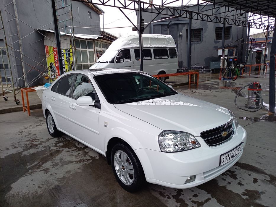 Lasetti sotiladi. Продаётся ласетти