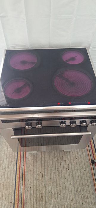 Фурна с котлони Siemens