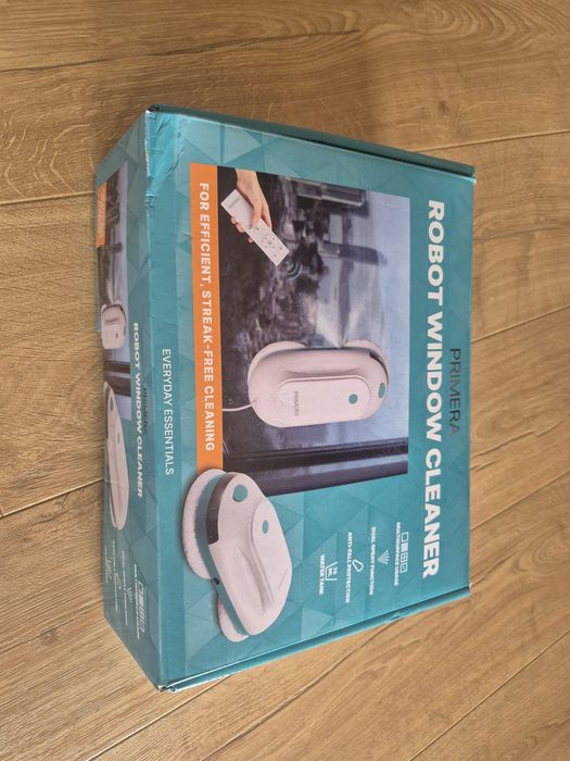 Robot curatare geamuri