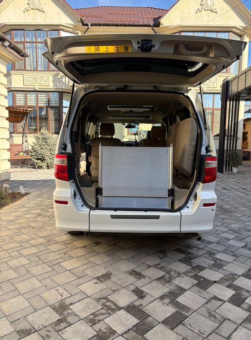Продам Toyota Alphard