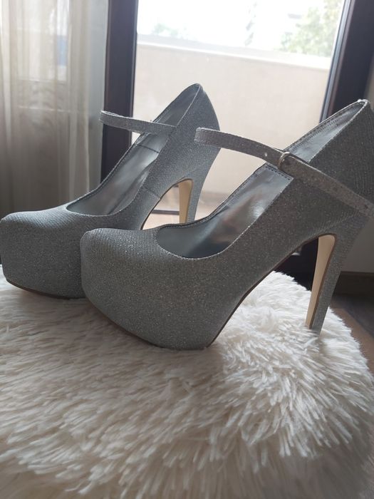 Дамски елегантни обувки