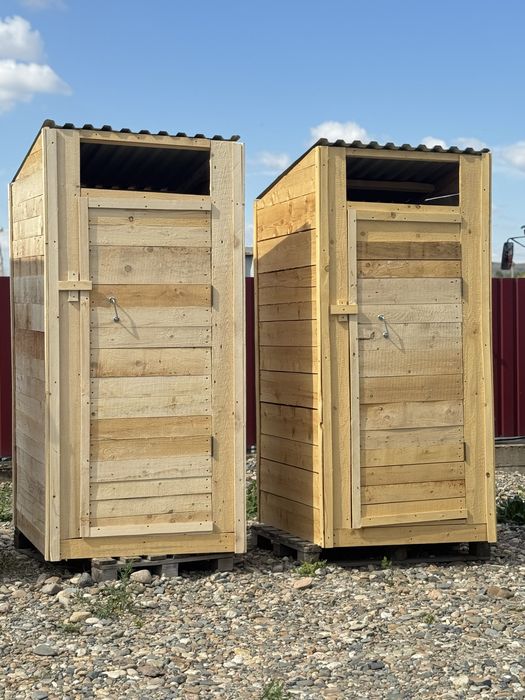 Уличный туалет в наличии