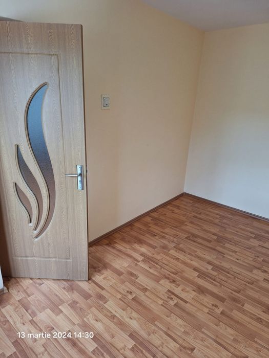 Vând apartament 3 camere Turnu Magurele