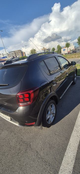 Vând Dacia Sandero Stepway 2 fabricație 2019 ,benzină ,înmatriculat, stare foarte bună.