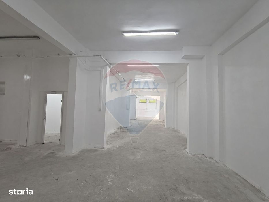 Spatiu depozitare sau productie, 276 mp, cu curte, Zorilor de vanzare