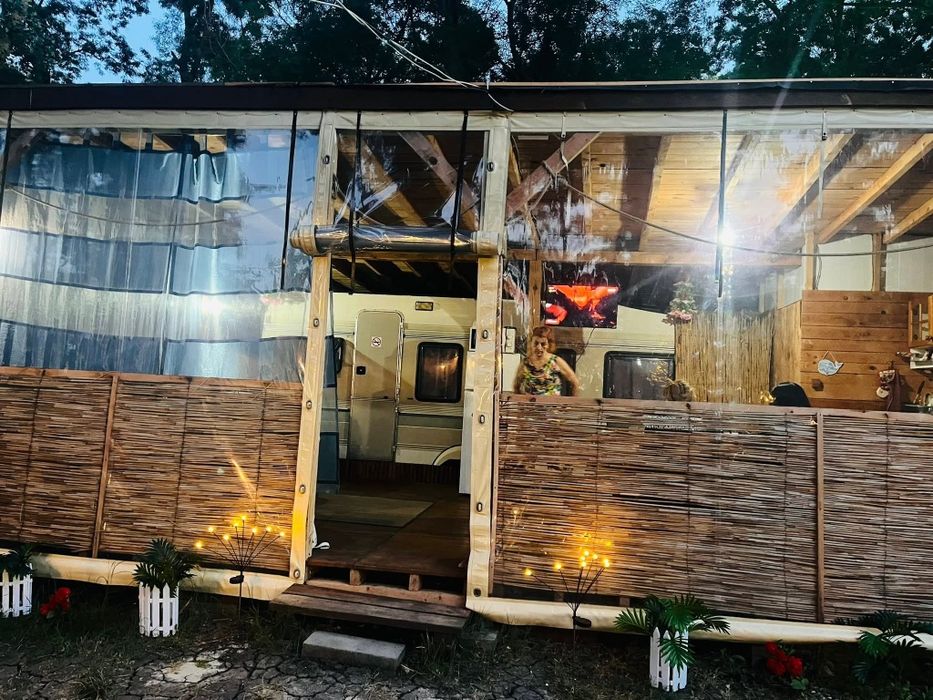 Каравана под наем "Диви и Щастливи" - къмпинг Атлиман