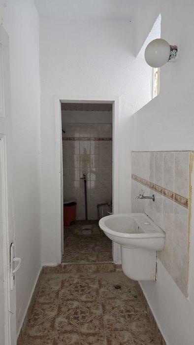 Дава се под наем Офис в Варна, Галата - 230 кв.м за 1380 € - Снимка #8