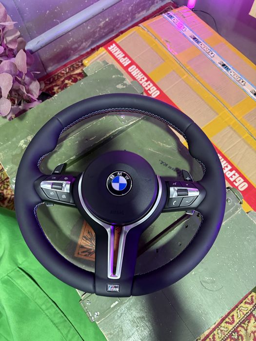 Volan M pentru BMW F10 F15 F20 F25 F30 F32 F36 F48 F80 F82