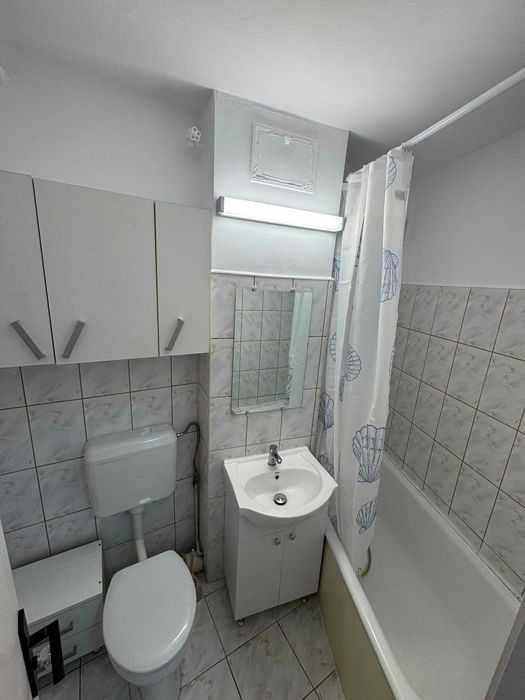 Proprietar, inchiriez garsoniera renovata strada Zorilor