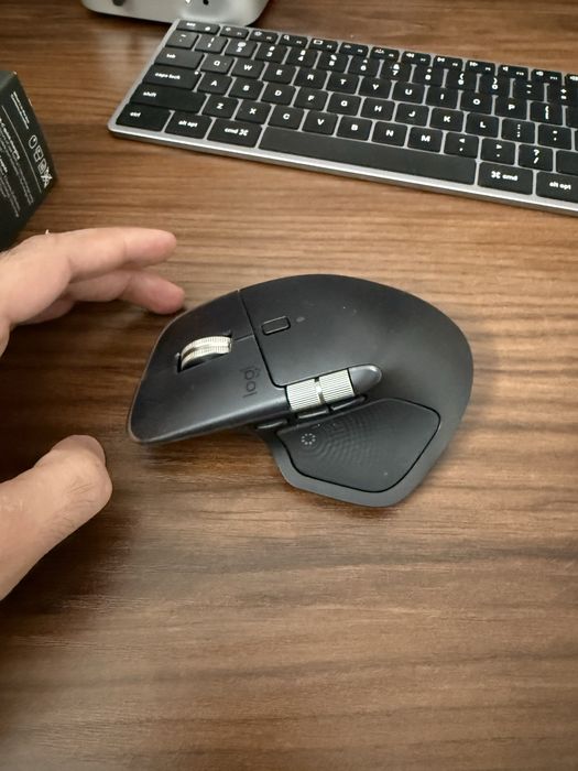 Logitech MX Master 4