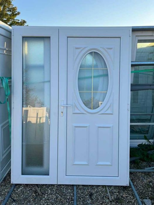 usi duble cu modele in ea noi de la 1650 lei