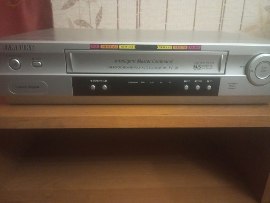 Видео магнитофон Samsung