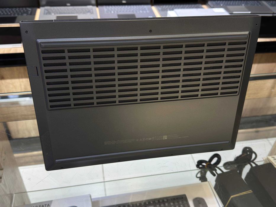 HP Victus 16 Ryzen 5 5600H ram 16 ssd 512 GTX 1650 4Gb
