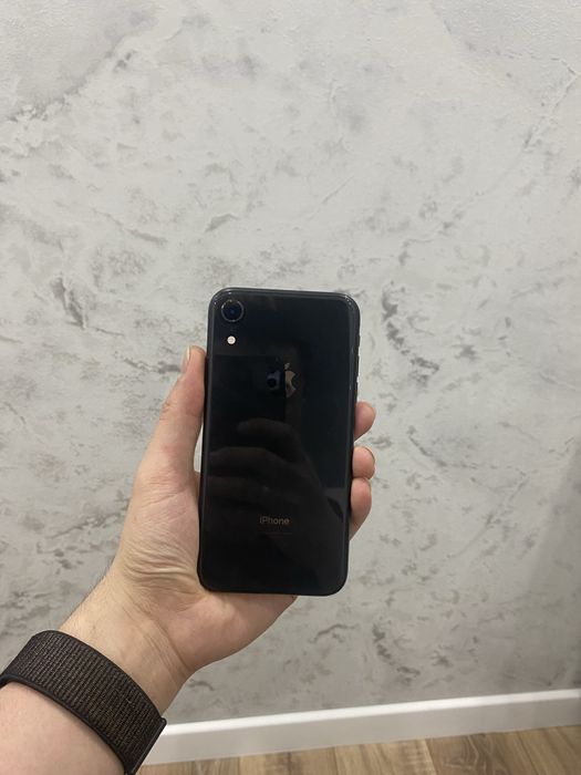 Айфон xr . 64 гб
