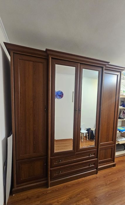 шкаф с тумбочками