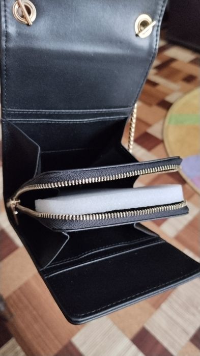 Сумка средняя кожаная