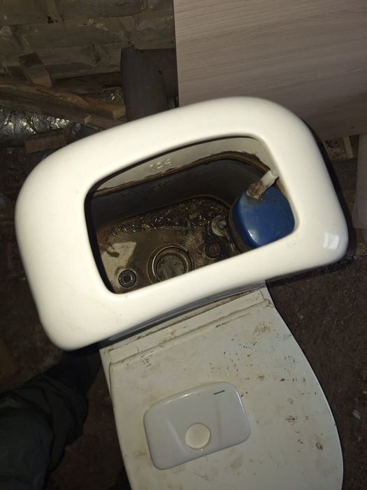 Продам унитаз 12 000